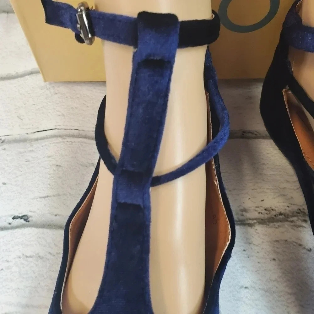 YOKI URBAN 80 Navy Blue Velour Gladiator Laces Flats NWT - Picture 6 of 12